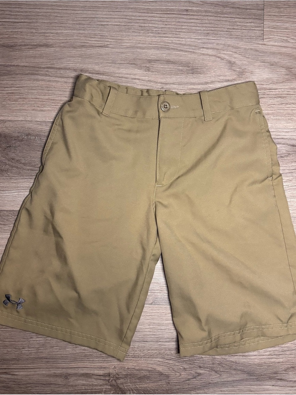 Under Armour Boys Golf Khaki Shorts Size YSM 8